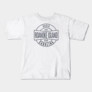 Roanoke Island, NC Vintage Badge Summertime Vacationing Kids T-Shirt